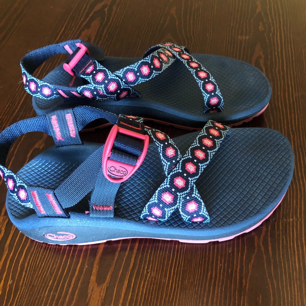 Women’s Chaco size 7